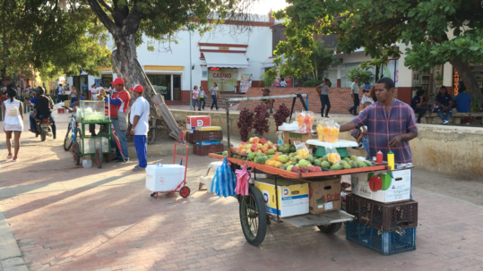 Viele Beschäftigte in Cartagena sind im informellen Arbeitsmarkt tätig.